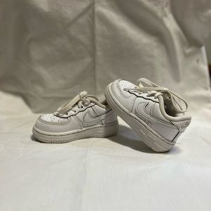 Nike Force 1 LE toddler shoes